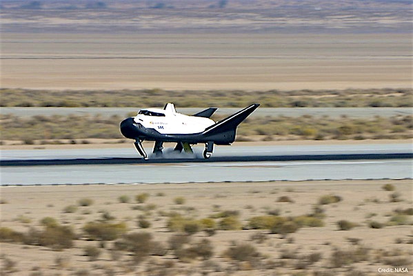 Dream Chaser Space Plane Gets FAA Approval to Land at Alabama Airport