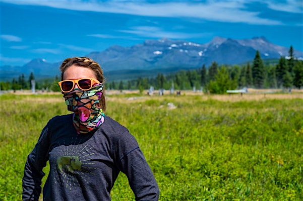 The Best Neck Gaiters for Music Festivals, Hiking and the Great Outdoors